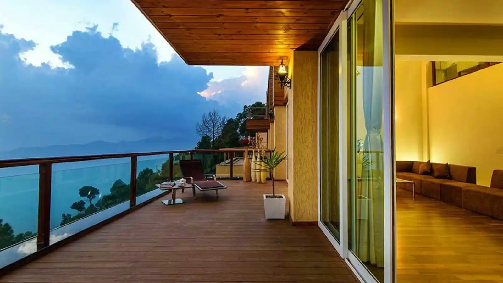 Tata-Myst-Villas-and-Studio-In-Kasauli-Himachal-Pradesh-Private-dect-Night-view